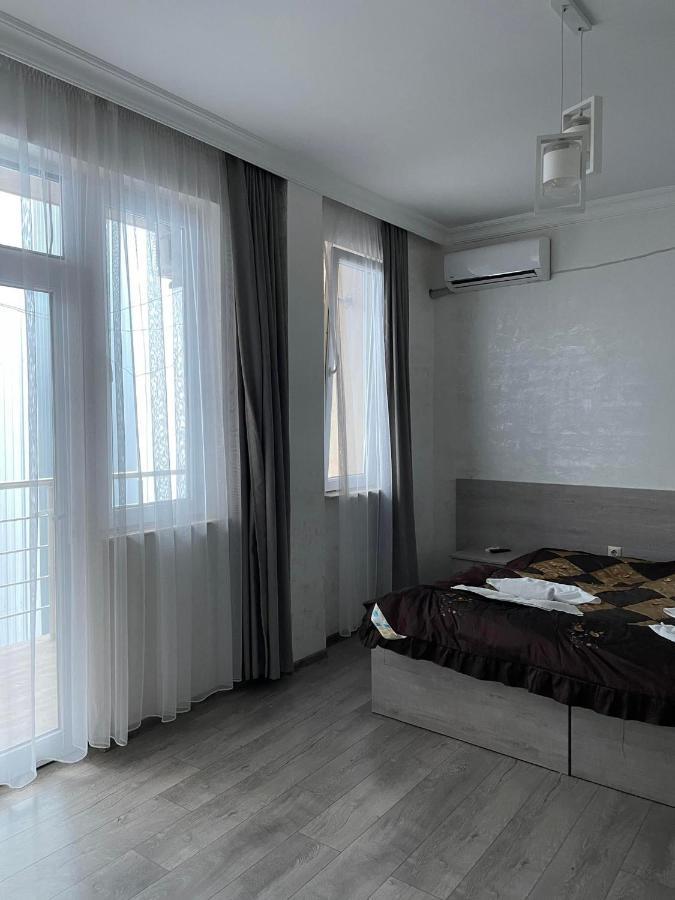 Nana'S Hotel Tchaikovsky Street 34 Batumi Exterior photo