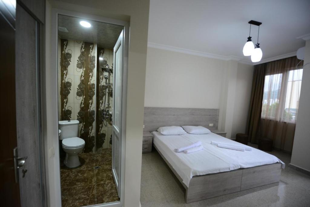 Nana'S Hotel Tchaikovsky Street 34 Batumi Exterior photo